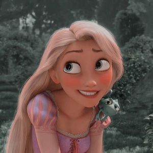 Meet your Posher, Molly